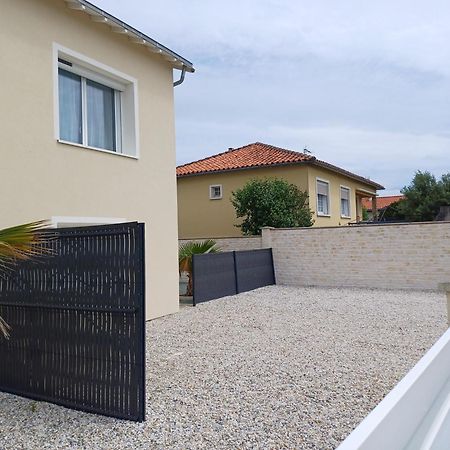 Appartamento L'Echappee Belle Bessines Esterno foto